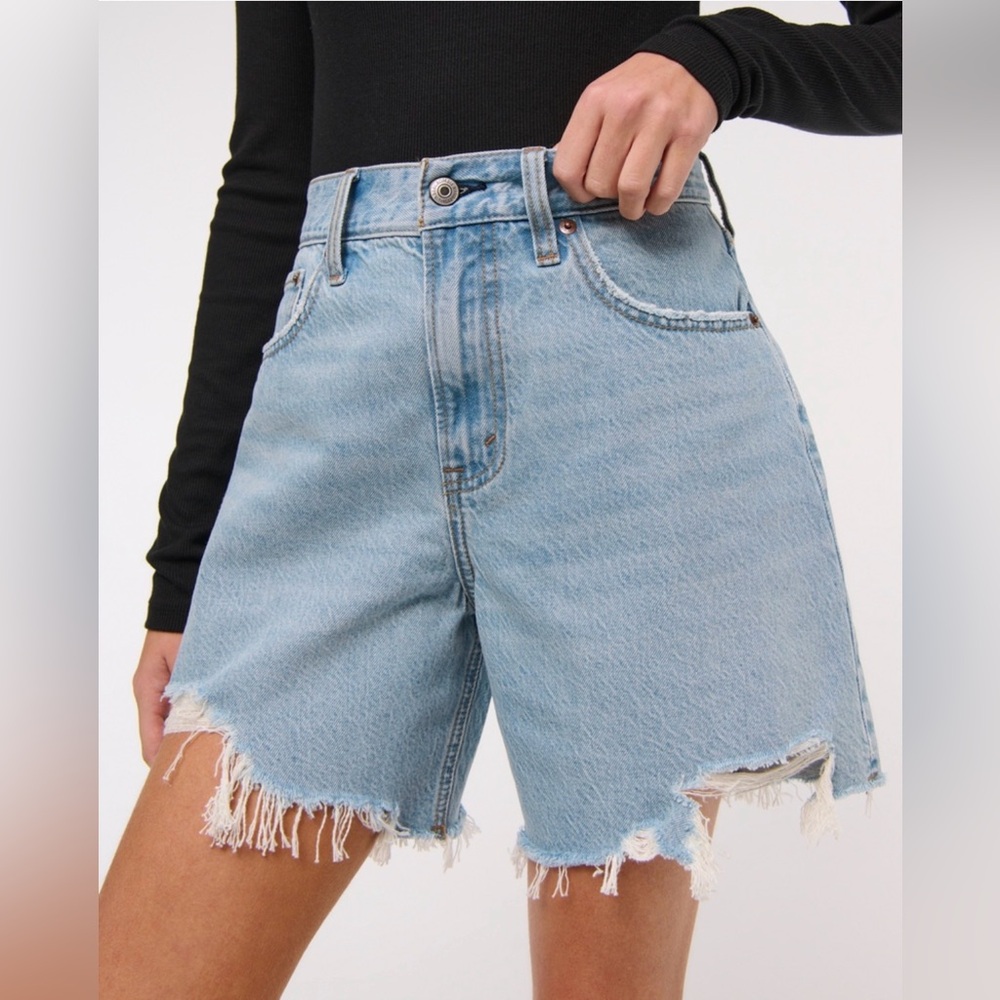 Abercrombie & Fitch Curve Love High-Rise Loose Short - Size 14/32